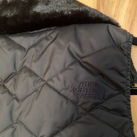 North Face like NEW reversible vest black with black velvet lining size small - Picture 7 of 12